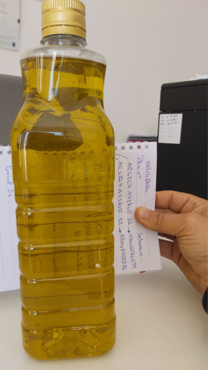 Olive oil sample bottle for quality control
